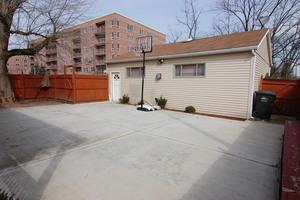 1396 Brown St, Des Plaines, IL 60016 photo 32