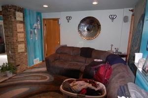 1396 Brown St, Des Plaines, IL 60016 photo 3