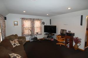 1396 Brown St, Des Plaines, IL 60016 photo 16