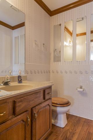 115 Wilcox Dr, Bartlett, IL 60103 photo 13