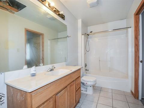 389 E 164th St, Harvey, IL 60426 photo 11