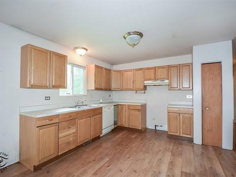389 E 164th St, Harvey, IL 60426 photo 8
