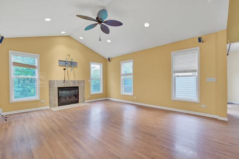 1447 Mackenzie Ln, Elgin, IL 60120 photo 5