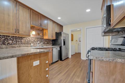 1447 Mackenzie Ln, Elgin, IL 60120 photo 11