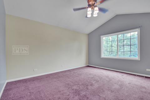 1447 Mackenzie Ln, Elgin, IL 60120 photo 21