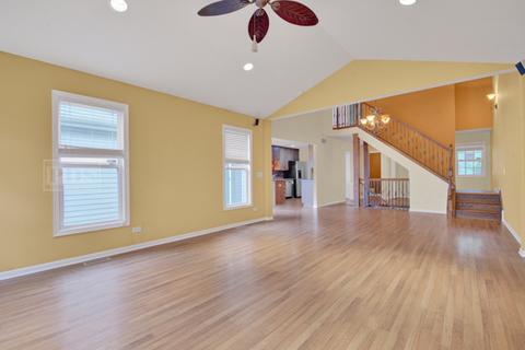 1447 Mackenzie Ln, Elgin, IL 60120 photo 13