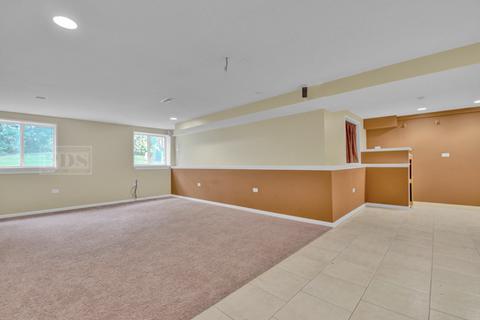 1447 Mackenzie Ln, Elgin, IL 60120 photo 23