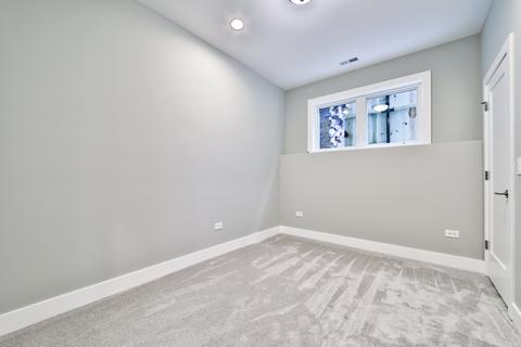 4761 S Champlain Ave, Chicago, IL 60615 photo 11