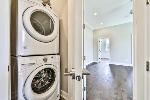 4761 S Champlain Ave, Chicago, IL 60615 photo 17