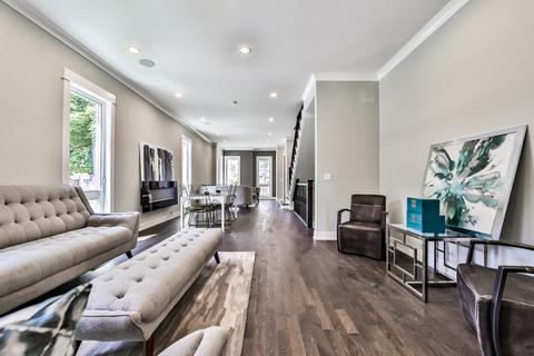 4761 S Champlain Ave, Chicago, IL 60615 photo 9