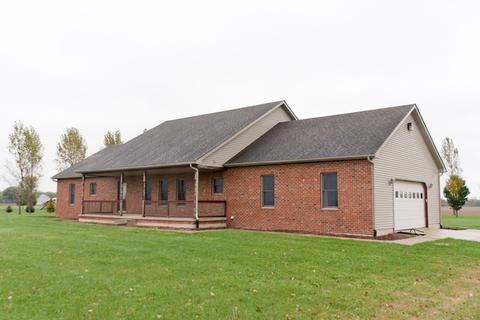 1355 E Braceville Rd, Mazon, IL 60444 photo 1