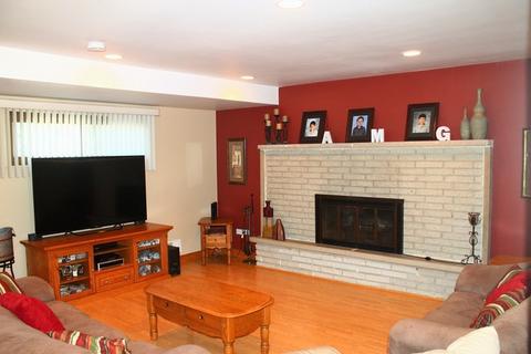 1530 Webster Ln, Des Plaines, IL 60018 photo 10
