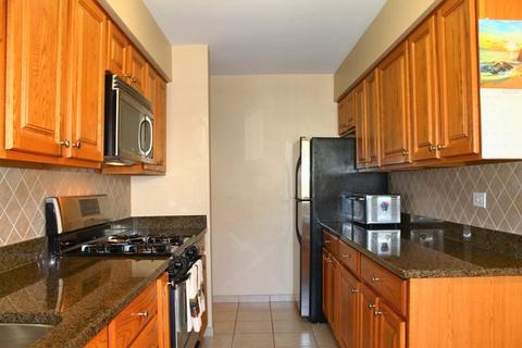 1530 Webster Ln, Des Plaines, IL 60018 photo 7