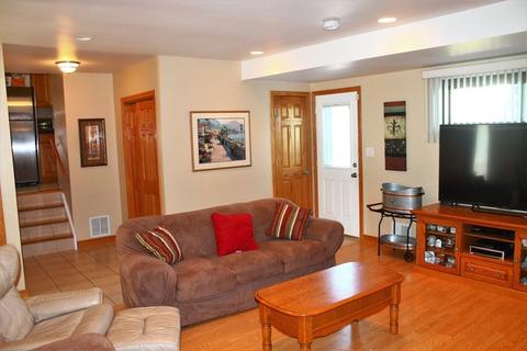1530 Webster Ln, Des Plaines, IL 60018 photo 9