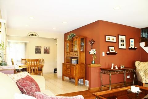 1530 Webster Ln, Des Plaines, IL 60018 photo 5