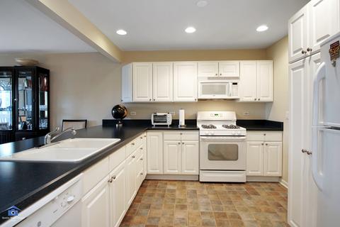 5705 Fieldstone Trl, Mchenry, IL 60050 photo 6