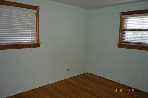 9121 Orchard Ln, Bridgeview, IL 60455 photo 16