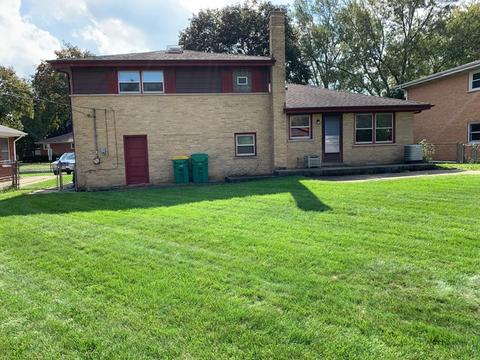 1330 Anthony Rd, Wheeling, IL 60090 photo 3
