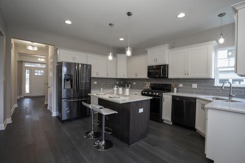 7 E Custer St, Lemont, IL 60439 photo 9