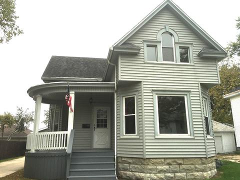 2208 5th St, Peru, IL 61354 photo 1