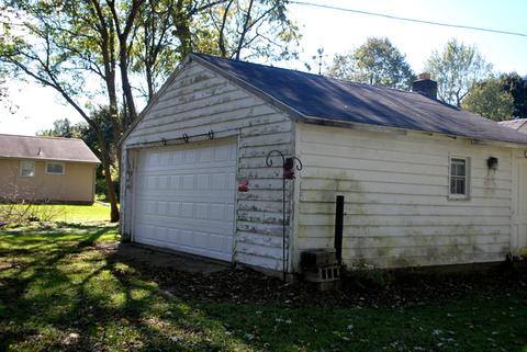 108 Allen St, Holcomb, IL 61043 photo 3
