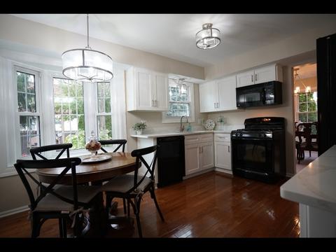 1202 Monarch Ln, Hoffman Estates, IL 60192 photo 11