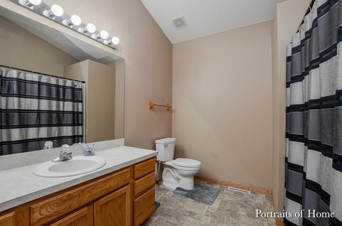 6712 Langsford Ln, Plainfield, IL 60586 photo 9