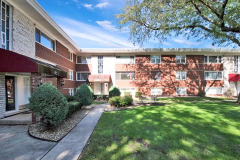 6864 W Lode Dr #2B, Worth, IL 60482 photo 2