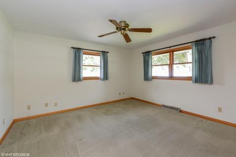 102 E Milner Ave, Dekalb, IL 60115 photo 8