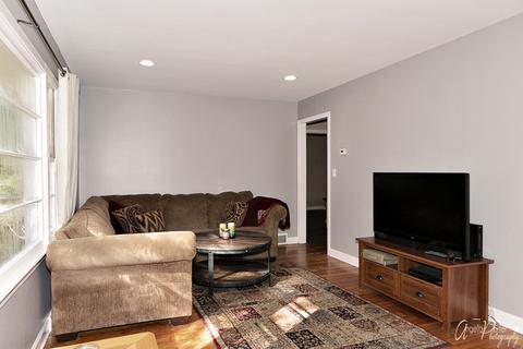 516 Deerpath Dr, Mchenry, IL 60051 photo 7