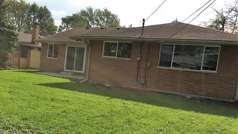 330 Lance Dr, Des Plaines, IL 60016 photo 15