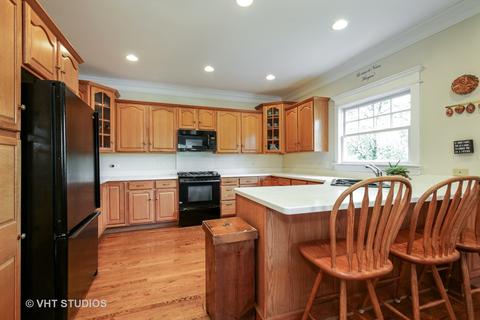 814 Brook St, Elgin, IL 60120 photo 8