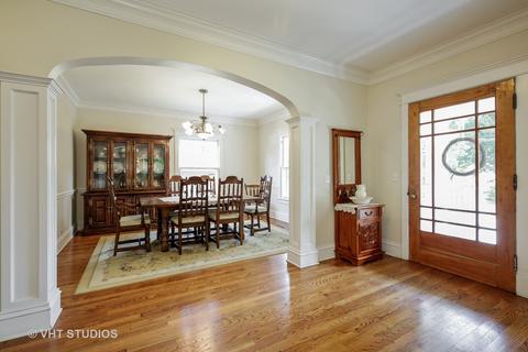 814 Brook St, Elgin, IL 60120 photo 3