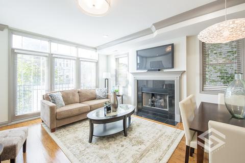 436 E 48th Pl #2, Chicago, IL 60653 photo 3