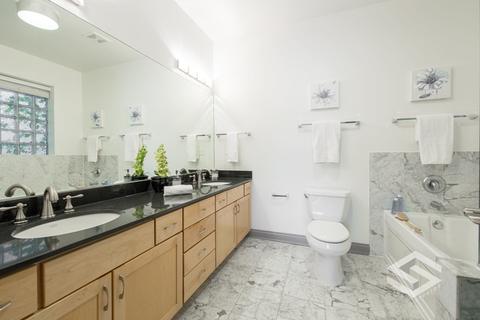 436 E 48th Pl #2, Chicago, IL 60653 photo 12