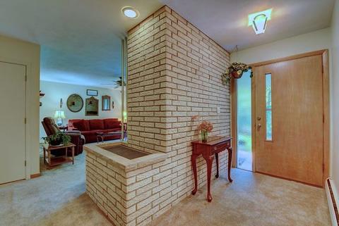101 Crabtree Rd, East Dundee, IL 60118 photo 15