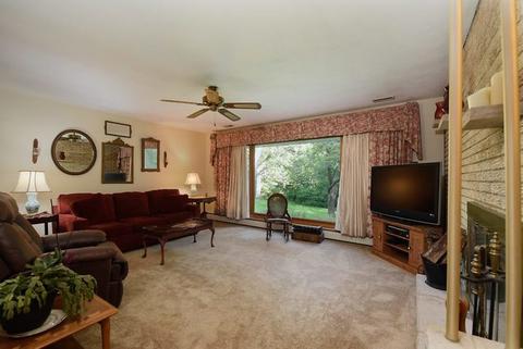 101 Crabtree Rd, East Dundee, IL 60118 photo 16