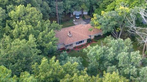 101 Crabtree Rd, East Dundee, IL 60118 photo 2