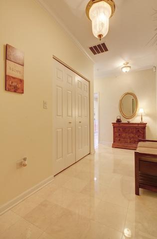271 E Railroad Ave #303, Bartlett, IL 60103 photo 4