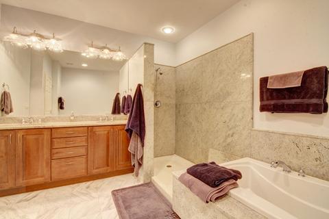 271 E Railroad Ave #303, Bartlett, IL 60103 photo 19