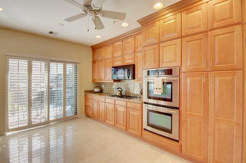 271 E Railroad Ave #303, Bartlett, IL 60103 photo 6