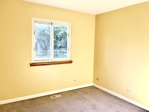 1318 Concord Ct, Elgin, IL 60120 photo 13