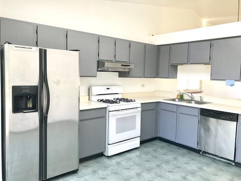 1318 Concord Ct, Elgin, IL 60120 photo 11