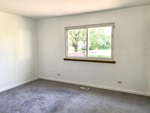 1318 Concord Ct, Elgin, IL 60120 photo 14
