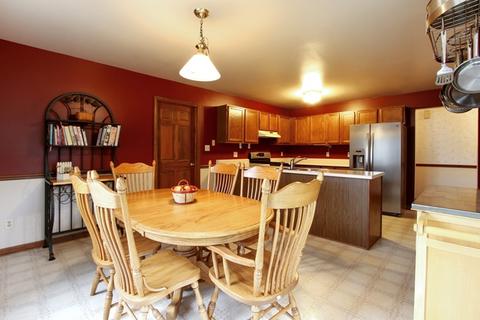 3100 W Bretons Dr, Mchenry, IL 60050 photo 6
