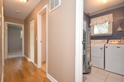 159 Thunderbird Trl, Carol Stream, IL 60188 photo 17