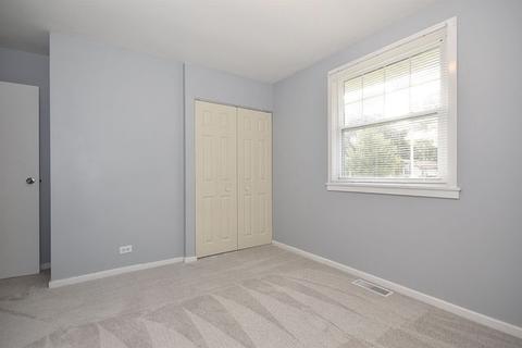 159 Thunderbird Trl, Carol Stream, IL 60188 photo 12
