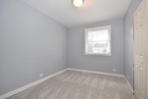 159 Thunderbird Trl, Carol Stream, IL 60188 photo 14