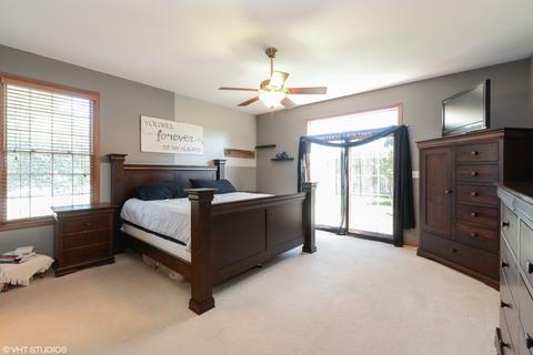 18009 Springbrook Cir, Union, IL 60180 photo 7