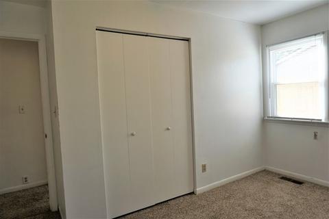 1306 Comanche Dr, Champaign, IL 61821 photo 18